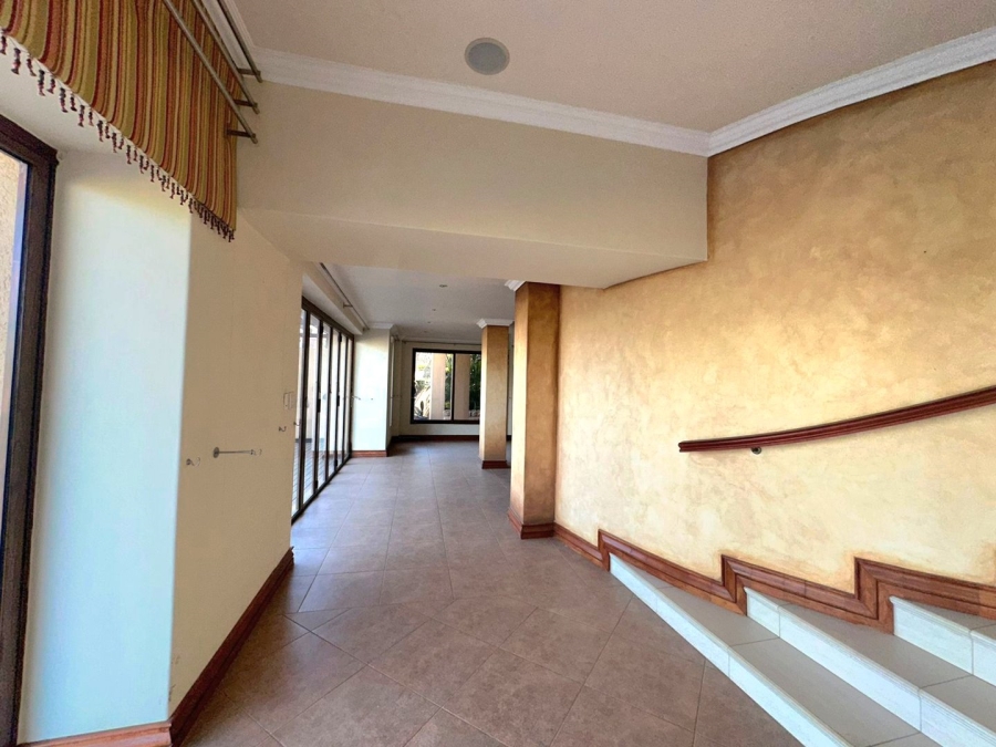 5 Bedroom Property for Sale in Ifafi North West